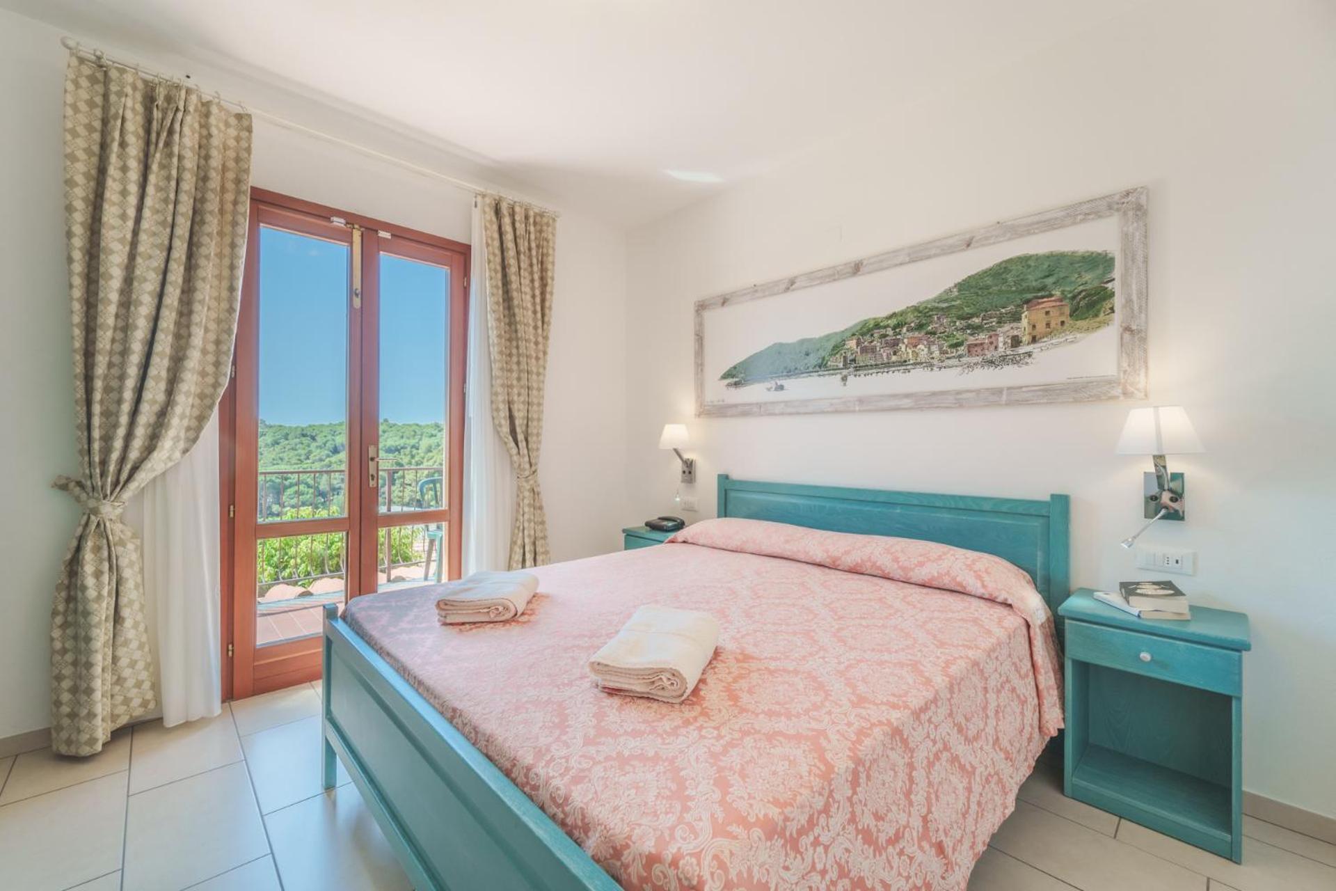 Hotel Lo Scirocco เฟโตวาเยีย ภายนอก รูปภาพ