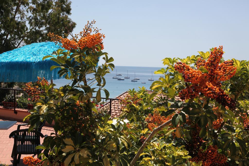 Hotel Lo Scirocco เฟโตวาเยีย ภายนอก รูปภาพ